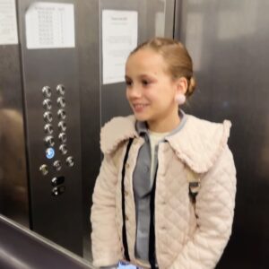 Viktoriya Dayneko Instagram - Π ΡΡΠΎΡ Π΄Π΅Π½Ρ 10 Π»Π΅Ρ Π½Π°Π·Π°Π΄ Ρ ΡΡΠ°Π»Π° ΠΌΠ°ΠΌΠΎΠΉ ΡΠ°ΠΌΠΎΠΉ Π»ΡΡΡΠ΅ΠΉ Π΄Π΅Π²ΡΠΎΠ½ΠΊΠΈ Π½Π° ΡΠ²Π΅ΡΠ΅! ΠΠ°ΠΆΠ΅ Π½Π΅ Π²Π΅ΡΠΈΡΡΡ ΠΊΠ°ΠΊ Π±ΡΡΡΡΠΎ ΠΏΡΠΎΠ»Π΅ΡΠ΅Π»ΠΎ Π²ΡΠ΅ΠΌΡ! ΠΠΎΡ Π΄ΠΎΡΡ ΡΠ΄ΠΈΠ²ΠΈΡΠ΅Π»ΡΠ½Π°Ρ, Π΄ΠΎΠ±ΡΠ°Ρ, ΡΡΡΠΊΠ°Ρ, Π²Π½ΠΈΠΌΠ°ΡΠ΅Π»ΡΠ½Π°Ρ, ΡΠ΅Π»Π΅ΡΡΡΡΠ΅ΠΌΠ»Π΅Π½Π½Π°Ρ, ΡΠ°Π»Π°Π½ΡΠ»ΠΈΠ²Π°Ρ ΠΈ Π·Π°Π±ΠΎΡΠ»ΠΈΠ²Π°Ρ! ΠΡΠ±Π»Ρ Π΄ΠΎ Π»ΡΠ½Ρ ΠΈ ΠΎΠ±ΡΠ°ΡΠ½ΠΎπππβ€οΈβ€οΈβ€οΈπΈπΈπΈ