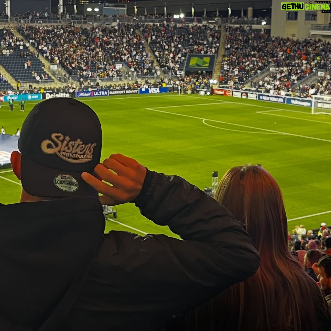 Wanda Sykes - 26.9K Likes - What a night meeting Kylie & Jason Kelce — and ALL the women’s sports legends! 😍✨

Philly showed up in epic fashion: 17,000 fans on a school night!! 💥🏟️
Women’s sport is RIGHT NOW. 💪⚽🏀

Who feels the energy ?? 🔥🙌
………………………………………………………

@uswnt 
@mrapinoe @sbird10 @iamwandasykes @jason.kelce @kykelce 
.
.
 #WomensSports #PhillyStrong #USWNT #EpicNight #supporther #representationmatters #philly #philadelphia