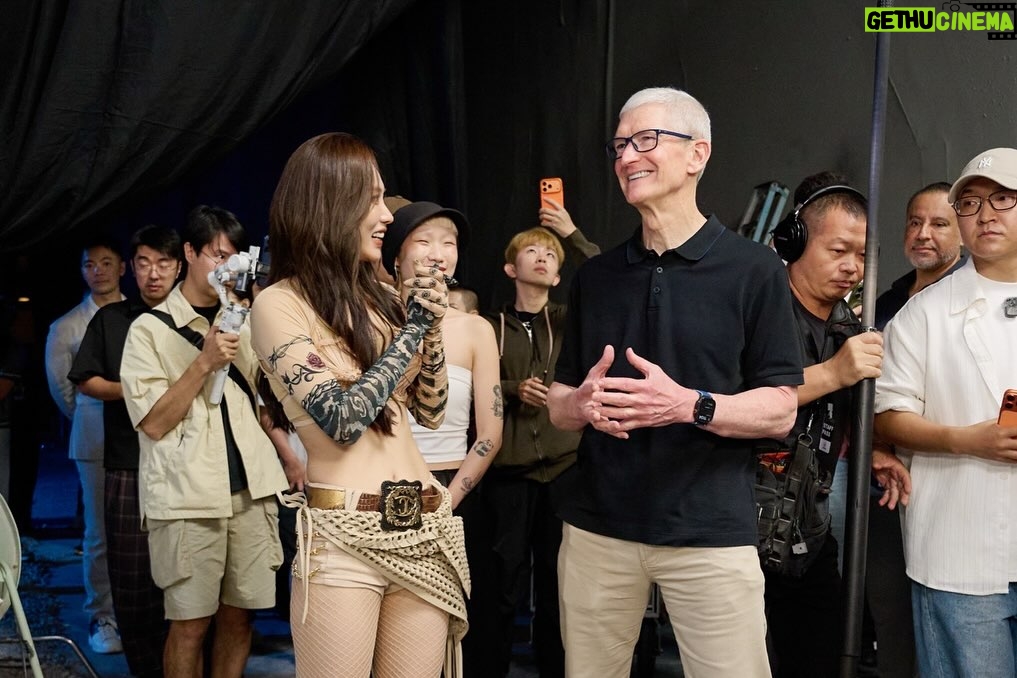 Wang Feifei - 13.3K Likes - It was a day full of surprises and excitement to be visited by Mr. Tim Cook! We have been preparing this MV filming with iPhone for a long time, and completing it is a major milestone. Thank you to everyone for your support and hard work together～ I am so excited to share the finished MV with you soon! ❤️‍🔥