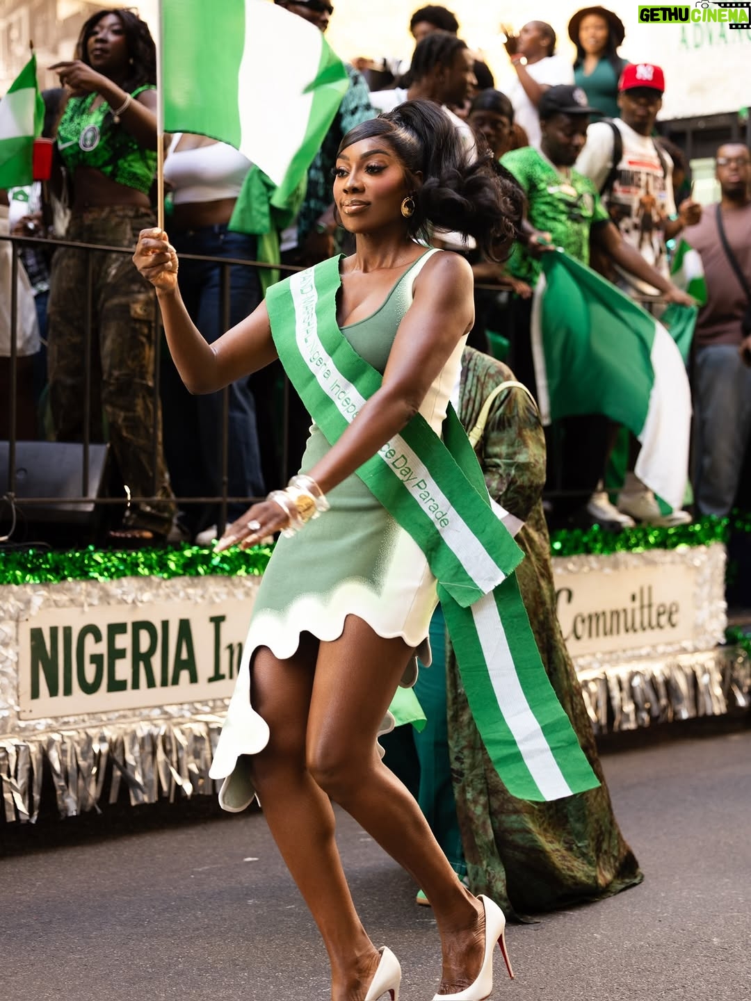 Wendy Osefo - 44.2K Likes - Thank you to @oan_nyc for having me as the Grand Marshall of The Nigerian Independence Day Parade! Thank you for the honor and thank you for also presenting me with the Leadership and Impact award. Forever grateful to the country that birth me and the culture that raised me 🇳🇬🇳🇬🇳🇬🇳🇬

📸: @sonejr
