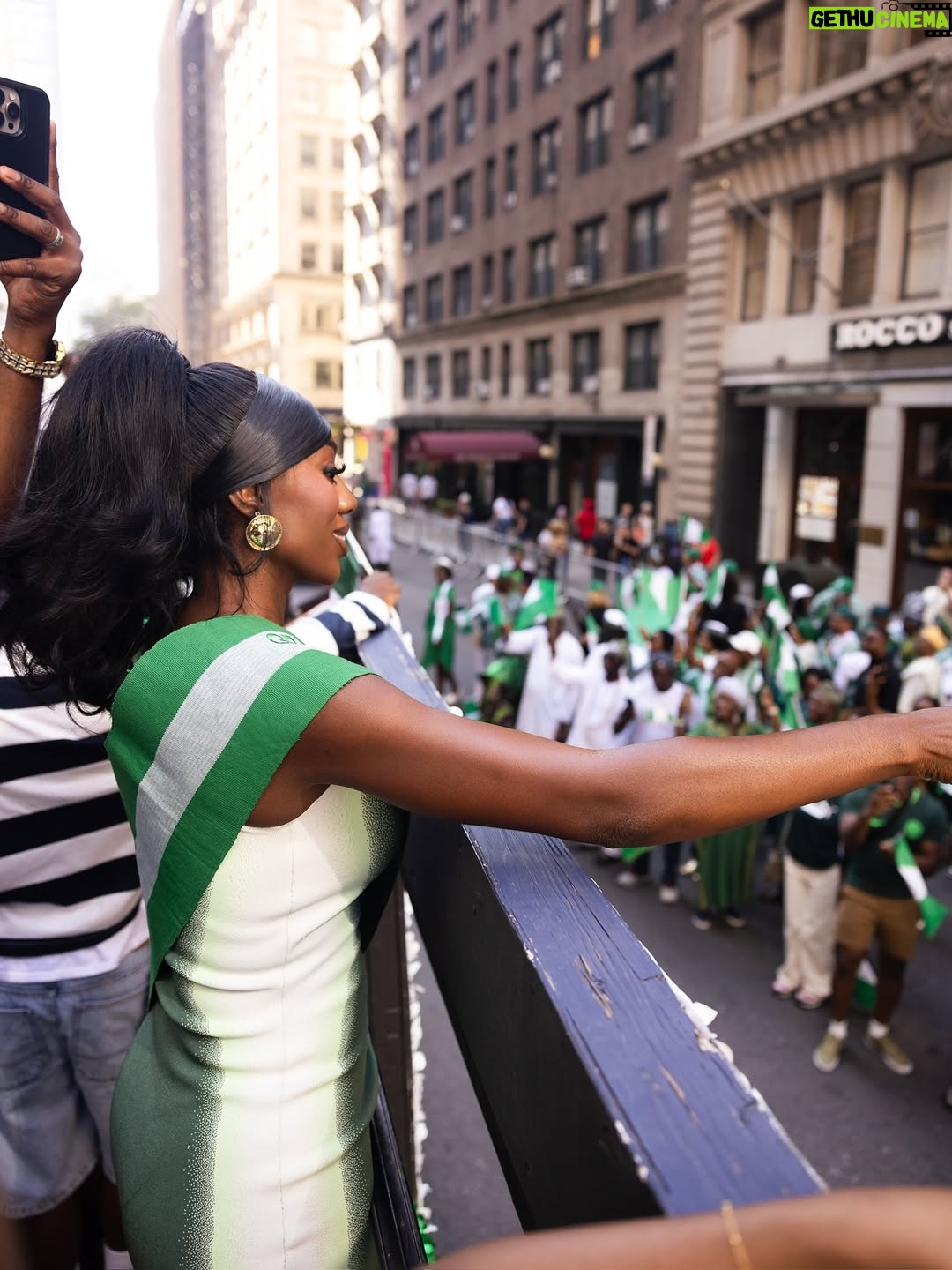Wendy Osefo - 44.2K Likes - Thank you to @oan_nyc for having me as the Grand Marshall of The Nigerian Independence Day Parade! Thank you for the honor and thank you for also presenting me with the Leadership and Impact award. Forever grateful to the country that birth me and the culture that raised me 🇳🇬🇳🇬🇳🇬🇳🇬

📸: @sonejr