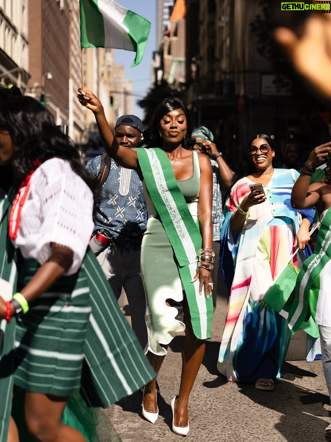 Wendy Osefo - 44.2K Likes - Thank you to @oan_nyc for having me as the Grand Marshall of The Nigerian Independence Day Parade! Thank you for the honor and thank you for also presenting me with the Leadership and Impact award. Forever grateful to the country that birth me and the culture that raised me 🇳🇬🇳🇬🇳🇬🇳🇬

📸: @sonejr