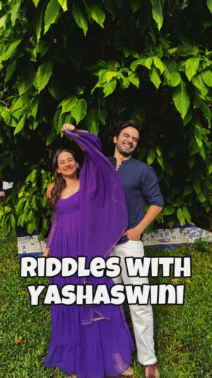 Yashaswini Dayama Instagram - Sibling edition 🤗❤️ Yash clearly failed ! 
What were your alternate answers ! Please write them .. there is no one answer to this ❤️
.
.
.
.
(Sibling, brother, sister, riddles, love, banter, fun, comedy, in between shoot, timepass, yashaswini, ayush mehra) #instadaily #reelitfeelit #love #fun