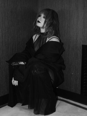 Yuliya Savicheva Instagram - На вчерашней премии «Жара Media Awards» 

@zharamedia