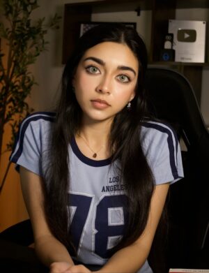 Zara Dar Instagram - Testing something 🤫