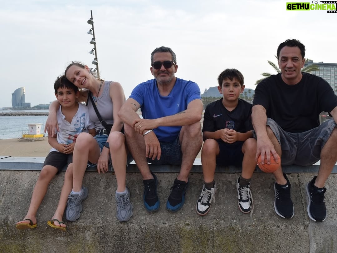 Şeyma Korkmaz - 4.9K Likes - #ai̇le 🤍
La meva família a Barcelona