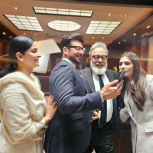 Aamina Sheikh Instagram - Shoot Shenanigans !
For more serious viewing
Tune in Tonight
Case No. 9
