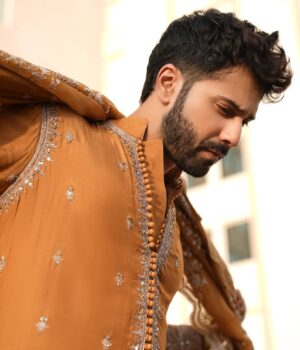 Aastha Sharma Instagram - Varun x Torani 🧡🧡🧡🧡

@varundvn in

Outfit- @toraniofficial
Shoes- @dune_london
Styled by @wardrobist with @reannmoradian @simrankumar19