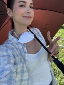 Actress Abril Schreiber HD Photos and Wallpapers September 2025