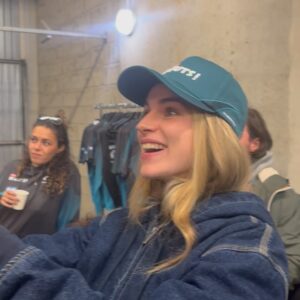 Adèle Castillon Instagram - EN BOUCLE EN BOUCLE EN BOUCLE