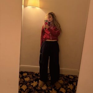 Adèle Castillon Instagram - I’ll wear a skirt for you <3