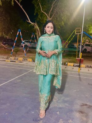 Aditi Sajwan Instagram - Let’s Play !!💕🫰🏻

#aditisajwan#galsun