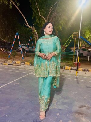 Aditi Sajwan Instagram - Let’s Play !!💕🫰🏻

#aditisajwan#galsun
