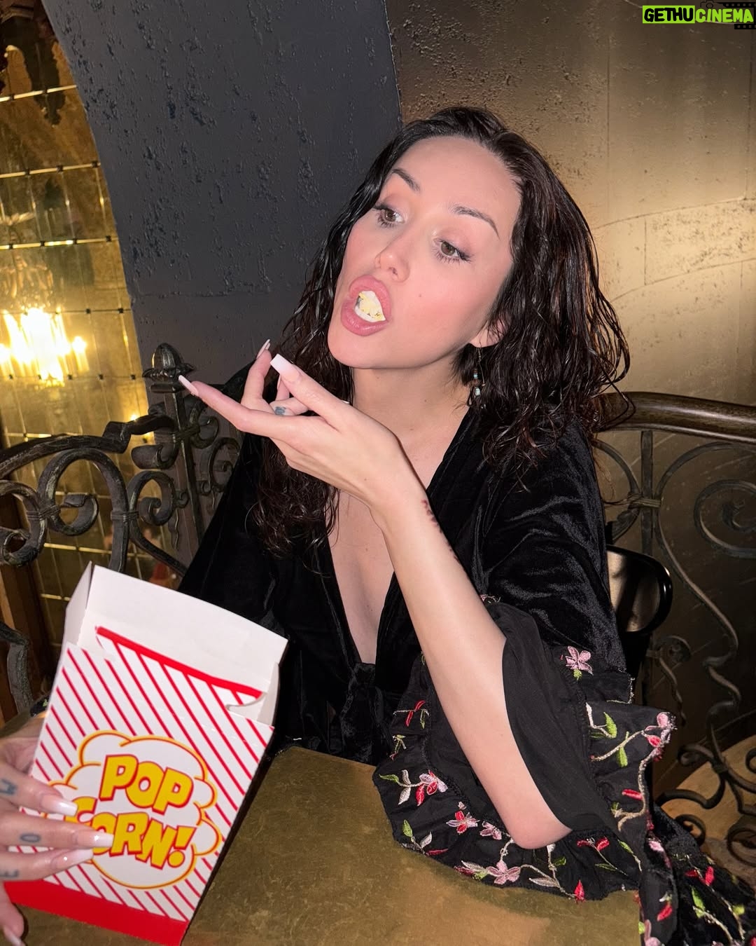 Adore Delano - 50.3K Likes - Los Angeles Premiere for @ikwydlsmovie 🎆 #iknowwhatyoudidlastsummer in theaters July 18th!