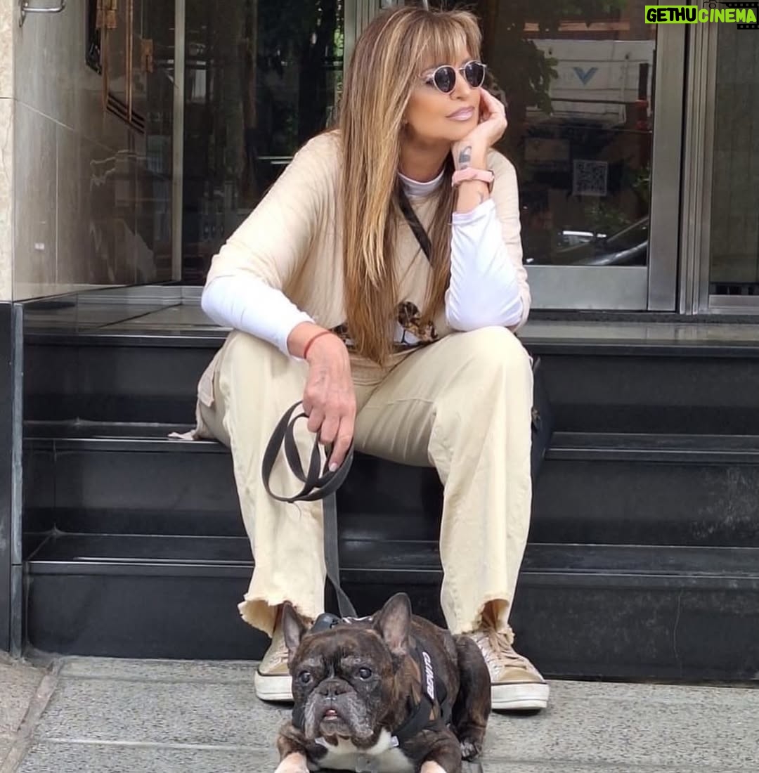 Adriana Salgueiro - 1.5K Likes - PAZ DE DOMINGO !!!! #BENITO @arellano_alejandro_ ❤️❤️❤️❤️❤️