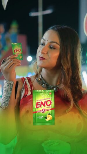 Adrija Ghoshal Instagram - Dance steps? Nah, puchka steps! 💃🌯 This Pujo it’s all about Pet Pujo, and with Eno—there’s no acidity, only celebration.