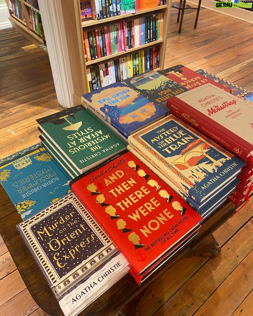 Agatha Christie - 2.4K Likes - We've visited lots of brilliant bookshops this year, and have enjoyed spotting the Queen of Crime on the shelves 🛍️

What bookshops should we visit in 2026?

#AgathaChristie