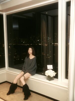 Ahn Ha-young Instagram - And more HK🖤