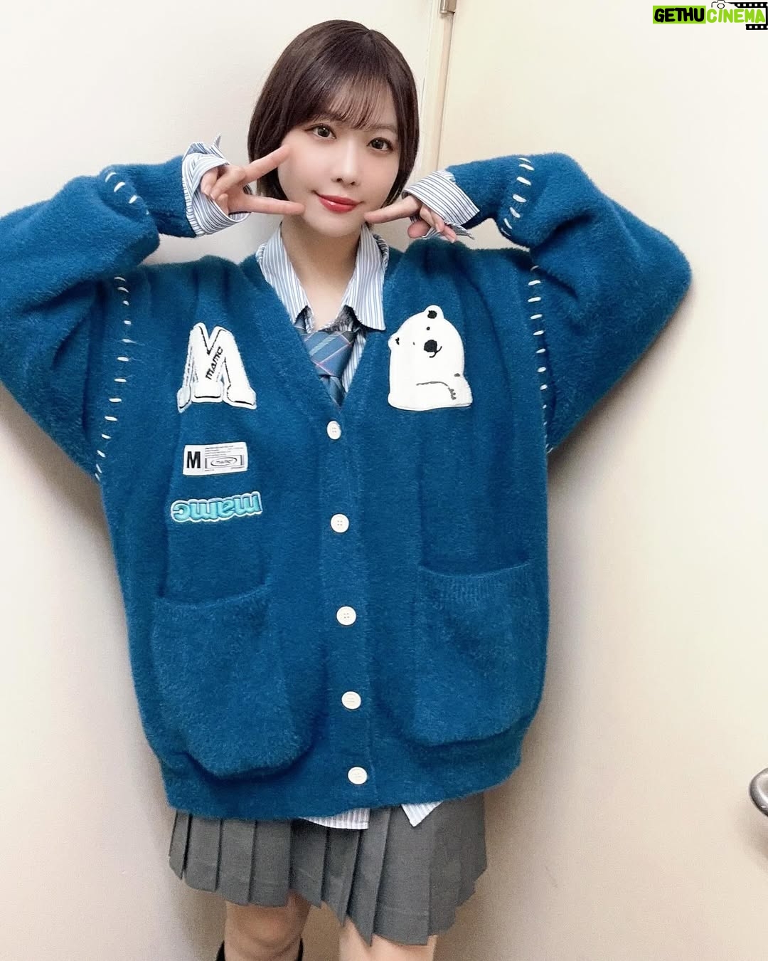 Aimi - 8.3K Likes - 💙🩶
