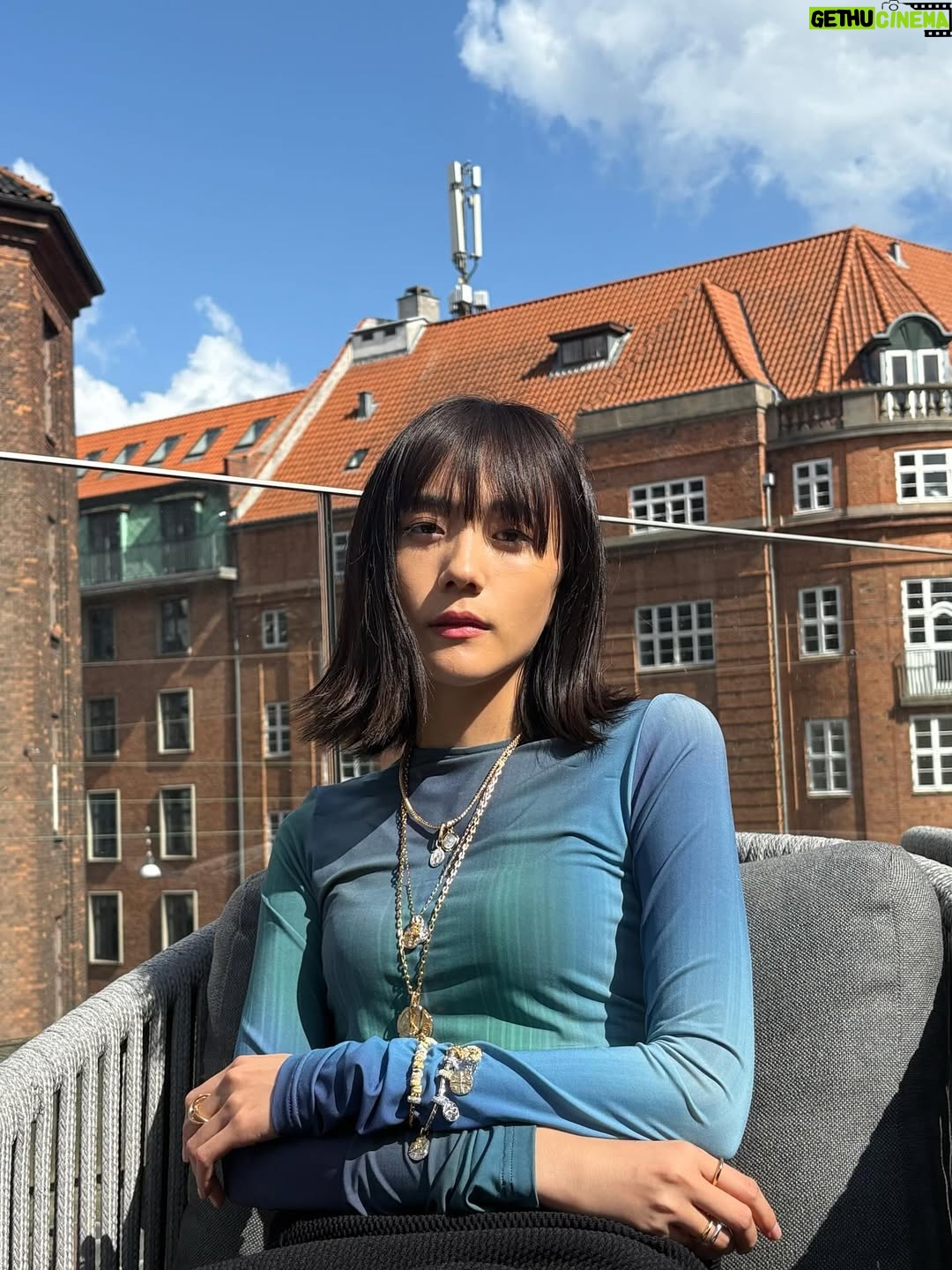 Airi Matsui - 8K Likes - @theofficialpandora 💍

8/28発売の新作
pandora talisman(タリスマン) コレクション🪙🤍

カスタムだけじゃなく、
裏表で楽しめるから気分で変えたり
色んなシーンで使える事間違いなし✨

ひとつひとつデザインにラテン語のメッセージが刻まれていて
お守りジュエリーとして身に纏いたい…♡

#shotforpandora
#パンドラジュエリー