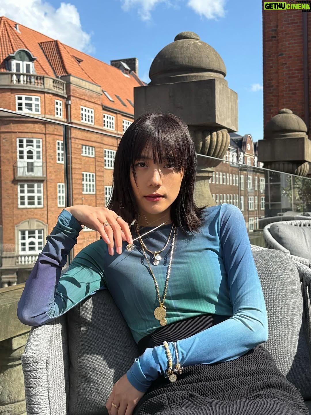 Airi Matsui - 8K Likes - @theofficialpandora 💍

8/28発売の新作
pandora talisman(タリスマン) コレクション🪙🤍

カスタムだけじゃなく、
裏表で楽しめるから気分で変えたり
色んなシーンで使える事間違いなし✨

ひとつひとつデザインにラテン語のメッセージが刻まれていて
お守りジュエリーとして身に纏いたい…♡

#shotforpandora
#パンドラジュエリー