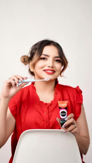 Aisha Mahdi Instagram - ✨// Check out the revolutionary launch in the oral beauty space - @colgatein Visible White O2 that gives you one shade of whiter teeth in just 3 days!* 

Formulated with Active Oxygen-based tooth whitening technology, this toothpaste effectively works on teeth stains from inside out with the help of millions of oxygen bubbles. 

Isn’t it amazing? Check it out NOW! Get yours from @Flipkart! 

*creative visualization, when used as directed

#VisibleWhiteO2 #SmileOutLoud #Colgate #TeethWhitening #TeethWhiteningToothpaste #RadiantSmile #RadiantWhiteSmile #ColgateSmile #Flipkart #Ad

🎥 - @sandeepkumarfilms
