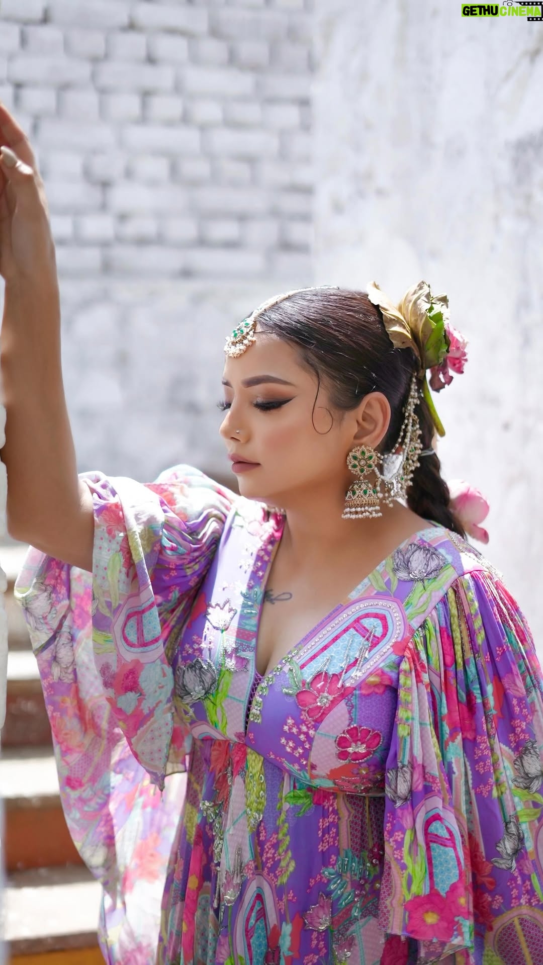 Aisha Mahdi - 54.7K Likes - // Stepping into summer with a beautiful blend of tradition and modern flair! 🌼💖 

These incredible outfits by @krishasunnyramani is a testament to the vibrant spirit of Indian culture. 

The intricate patterns and lively colors make it perfect for any occasion, whether I’m dancing the night away or lounging in the sun. There’s something magical about wearing pieces that connect me to my roots while keeping me stylish and comfortable. 

Here’s to celebrating life’s moments with grace and joy! ✨✨ 

#SummerTradition #CulturalChic #EthnicElegance #IndianBeauty #VibrantStyle 

Outfits - @krishasunnyramani 
Concept & styling - @styleeetvogue 
Makeup & hair - @theglowstorieswithsoni 
PR - @spiffypublicrelations