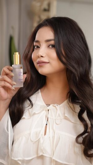 Aisha Mahdi Instagram - ✨// Ready to flip your hair with confidence? 

Say hello to the luscious mane you’ve always dreamed of! 🌟 

Introducing Dove Scalp   Hair Therapy Serum—your ultimate rescue plan! Targeting hair thinning right from the roots, it’s packed with the power of Zinc Peptide and Niacinamide. 🌱 

Nourish your scalp and watch your hair flourish in just 4 weeks*! 

Are you ready to join the journey to thicker, healthier hair? 💖 

@doveindiachannel #HealthyHairJourney 

#AD

Based on clinical study, 2024 for usual hair thinning 

#StrongerRootsFullerHair #DoveScalpSerum #BoostHairDensity #ScalpHairTherapy #DoveIndia