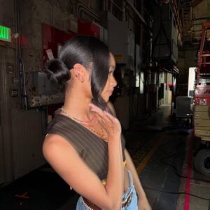 Akira Akbar Instagram - 4 years!!? playing the role of Ashley has been such an unforgettable journey. i’m beyond thankful for all the love and support you’ve shown her over the years. i can’t thank you guys enough. this cast and crew has really become family. i’m forever grateful! ♥️

Special shout out to @cooperfilms, @cmwaddles, @willsmith @peacock @nbcuniversal I’ll forever be grateful for this humbling experience. 🫶🏽🫶🏽

that’s a wrap 🥹.. Ashley Banks