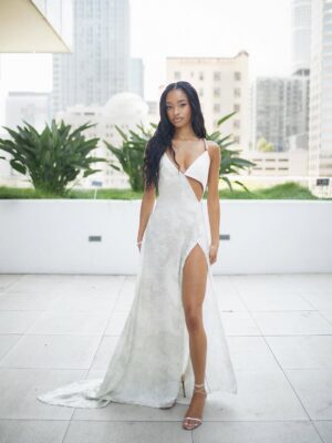 Akira Akbar Instagram - bet ‘25 @bet 

Styled by @mandelkorn X @roberto_cavalli 
hair - @kittywedie 
makeup - @camillearianemakeup 
photography - @iamtishhabrenee