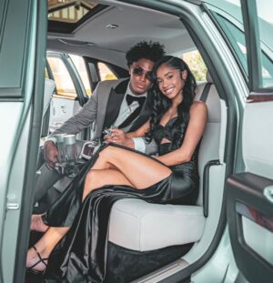 Akira Akbar Instagram - prom 🩶🖤