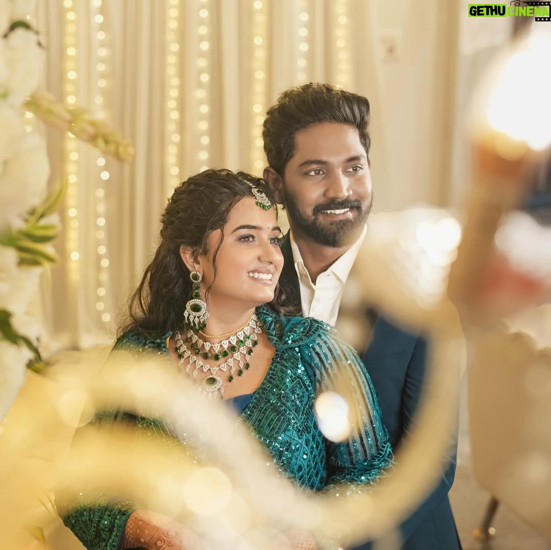 Akshaya Kandamuthan - 63.3K Likes - To love, laughter and our happily ever after! 💕

Makeup @ajay_artistry 
Hairstylist  @mani_stylist_ 
Costume @mokshe_rental_destination & @studio_7creations 
Jewel @chennai_jazz 
 cam @focus_queen_photography