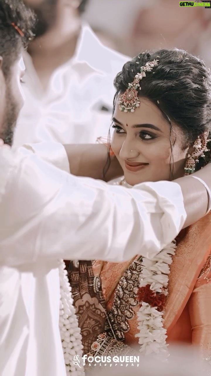 Akshaya Kandamuthan - 108.2K Likes - ♥️🥰

Makeup @ajay_artistry 
Cam @focus_queen_photography 
Jewels : @chennai_jazz 
Blouse : @vaibhavfitandstitch 
 Hairstylist @mani_stylist_
Mehandhi: @yokesh_mehandi