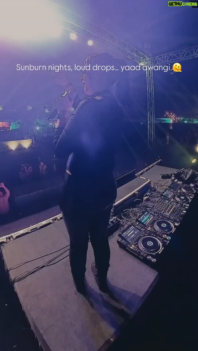 Akshitaa Agnihotri - 1.9K Likes - Logged in heart, saved forever — yaad awangi 🫠@sunburnsiliguri 

Sung by @tanyadevgupta 
Production by @shivalaentertainments 
Mixed by @yashrajjsingh 
Event by @mystic.entertainments 
Hospitality partners @wedlogix 
Lens @infoxstudio21 

#Sunburn #SunburnReload #SunburnReload20 #SunburnSiliguri #SunburnFestival FestivalVibes EDMIndia

DJLife FemaleDJ WomenInMusic ArtistLife LiveSet DJSet MusicProducer OriginalTrack
