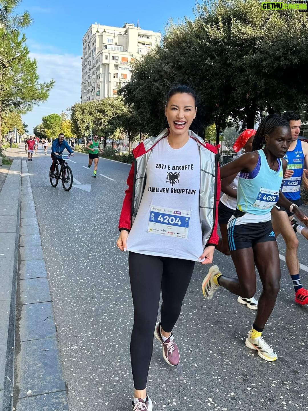 Albana Osmani - 12.5K Likes - Maratona e Tiranes #tiranamarathon 
Zoti e bekofte Familjen Shqiptare 🇦🇱 #tiranamarathon2025