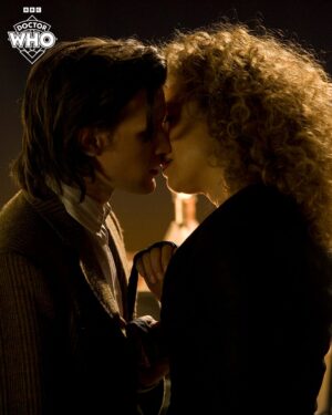 Alex Kingston Instagram - "Like I said on the dancefloor, you might want to find something to hang onto..." 💋💃