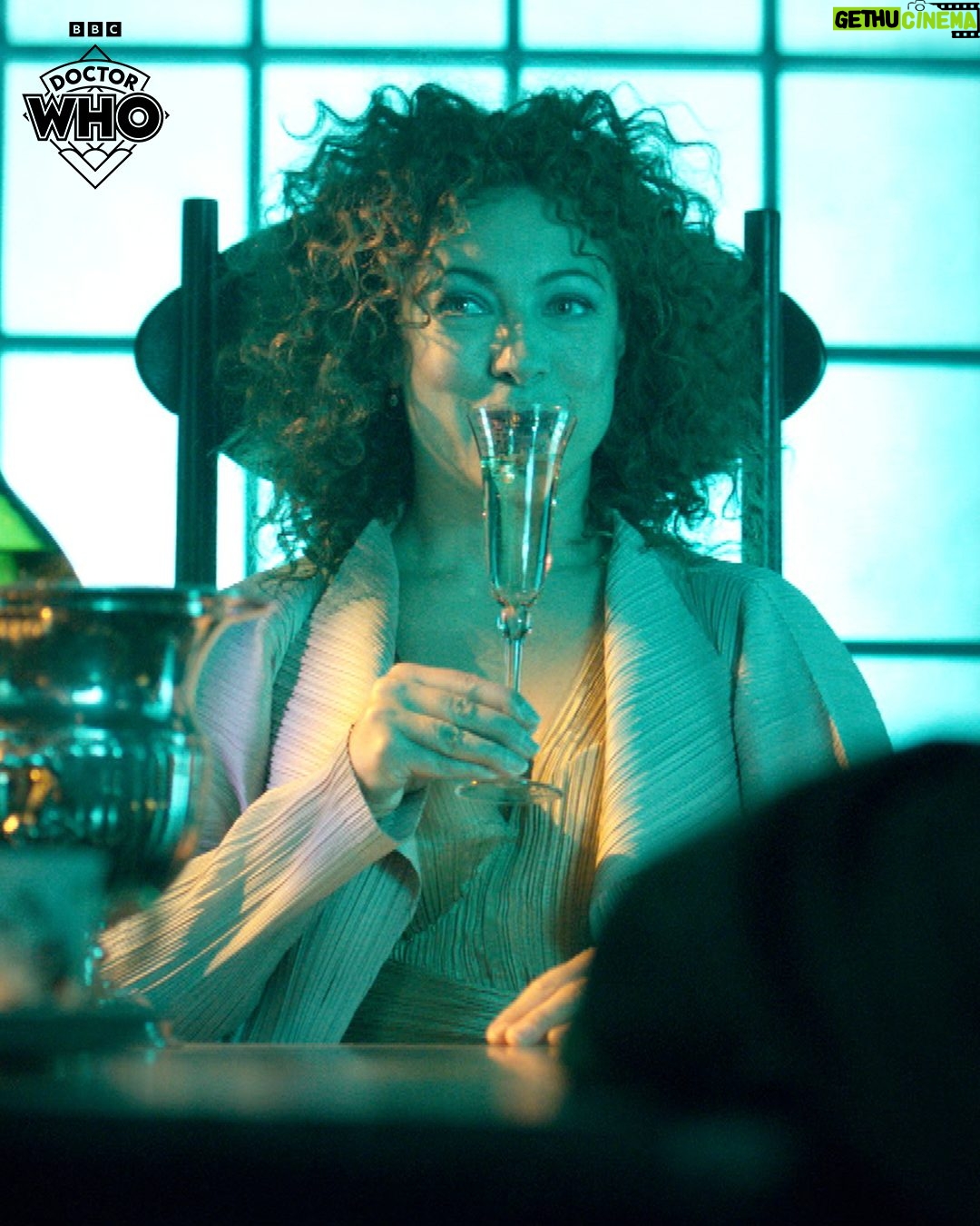 Alex Kingston - 24.6K Likes - "Like I said on the dancefloor, you might want to find something to hang onto..." 💋💃