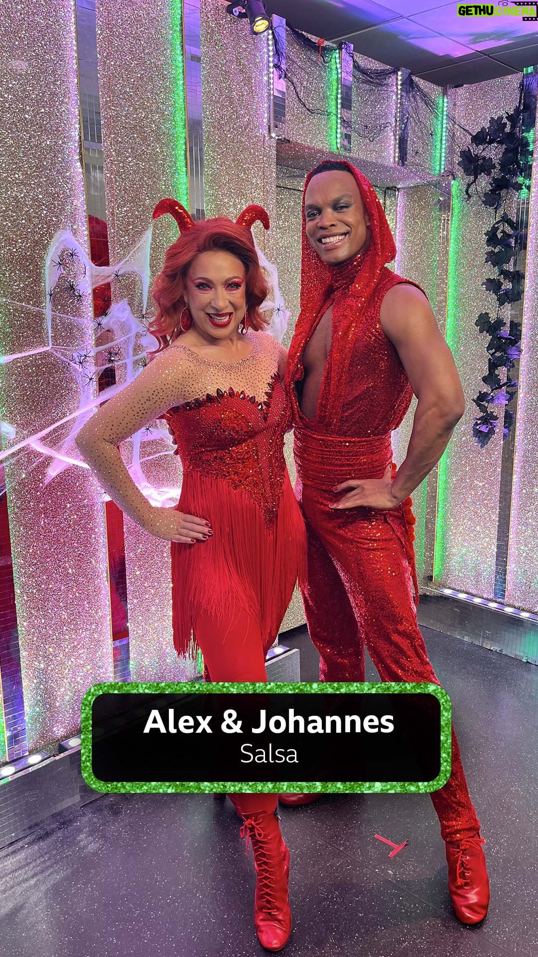 Alex Kingston - 15.3K Likes - Alex and Johannes are hotter than a heatwave in hell! This sizzling Salsa is so devillishy good. 😍 #Strictly