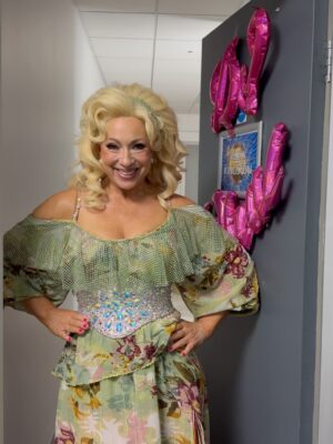 Alex Kingston Instagram - Hello sweeties,

Where to even begin…
Strictly had been the journey of a lifetime and such a dream come true. If you had told me a year ago while in the midst of radiotherapy that a year later I’d be on strictly come dancing I wouldn’t have believed you! I’m so proud of everything Johannes and I have accomplished, and so grateful to my body for getting me this far. It was always my dream to get to dance with Jo Jo and dance we did! 

To everyone who supported us,
Thank you endlessly. To be able to do this at my age is such a privilege, and I feel so lucky. Your belief in us has got me through even the toughest of days. If I’ve learned anything from this it’s that it’s never too late to try, and fall in love with something new. Whether taking a local dance class or picking up a new hobby, keep exploring and living life to the full. And most importantly… keep dancing!!!

To the cast and the professionals,
It’s been so wonderful getting to spend time with you all. Thank you for all the words of encouragement and cheers from the sidelines. It’s been such a pleasure watching you all grow on your journeys, and I can’t wait to keep watching. And a big thank you to all the crew keeping things running behind the scenes, and making sure we all look fab!!!

Johannes, 
Every day I have been blown away by your kindness, your elegance, and your ability to bring calm to every storm. You light up every room you walk into my darling man !I cannot thank you enough for helping me find my steel balls and ‘exquisite’ legs! May your bag always be filled with mints, and your heart filled with joy and happiness. Love you so much. 💃❤️🪩💋