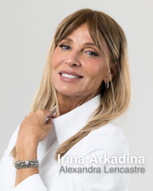 Alexandra Lencastre Instagram - Com estreia marcada para 29 de janeiro, “A Gaivota”, um dos clássicos mais marcantes de Anton Tchékhov, regressa aos palcos numa nova encenação de Diogo Infante, que revisita as tensões entre arte, amor, frustração e poder.

Alexandra Lencastre, André Leitão, António Melo, Flávio Gil, Guilherme Filipe, Ivo Canelas, Margarida Bakker, Pedro Laginha, Rita Rocha Silva e Rita Salema dão vida às personagens desta peça intemporal.

Uma história sobre os sacrifícios da criação e as feridas invisíveis da ambição artística.

Já tem o seu bilhete?

De 20 janeiro a 5 de abril
Qua a Sáb 21:00
Dom 16:30
____________________

De Anton Tchékhov
Versão e encenação Diogo Infante
Apoio à dramaturgia Margarida Tavares
Com Alexandra Lencastre, André Leitão, António Melo, Flávio Gil, Guilherme Filipe, Ivo Canelas, Margarida Bakker, Pedro Laginha, Rita Rocha Silva, Rita Salema
Cenografia Catarina Amaro
Figurinos Filipe Faísca
Desenho de luz Nuno Meira
Espaço sonoro Artur Guimarães
Assistência de encenação Flávio Gil
Fotografia cartaz e spot TV Pedro Macedo – Framed Photos
Produção Teatro da Trindade INATEL