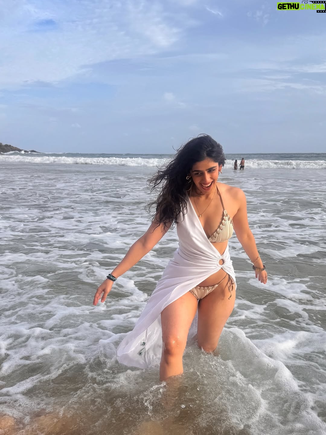 Alisha Chopra - 91.8K Likes - I work on my own timeline ; snaps from 01•09•2025🌊✨

#HDB