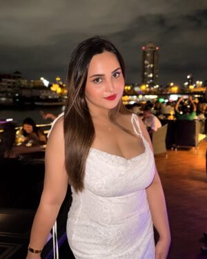 Aliya Naaz Instagram - Bangkok ❤️🇹🇭