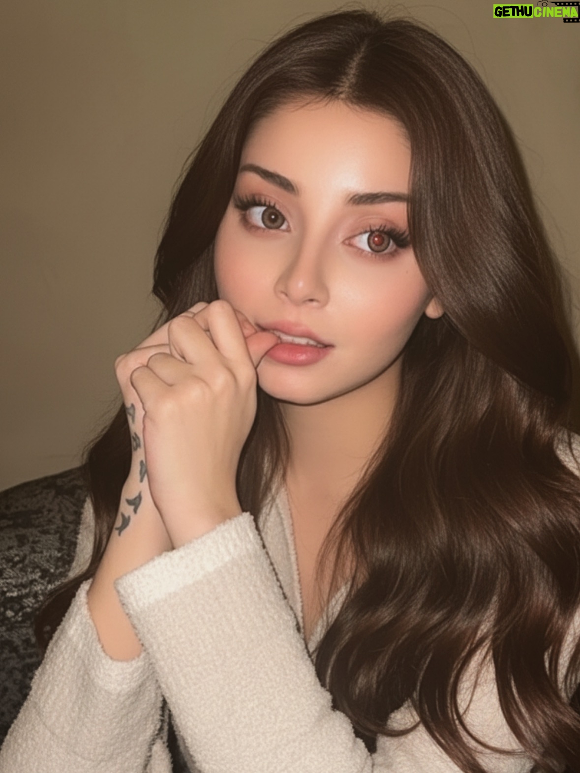 Alizeh Shah - 23.5K Likes - 😵‍💫