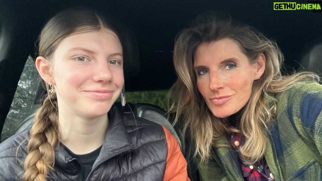 Amanda Owen - 22.9K Likes - We are all in it together. 👫👫👫👫👫🧔🏻👱🏻‍♀️
@reubenowen74 @billingtonsonny @milesowen86 @sidowen3 & the non-onliners. 🧔🏻
There is such a lot to do……always is and always will be. 
For this I’m thankful in that I’m surrounded by a team of spirited and enthusiastic youngsters who have drive and derring do. All of them are fearless in their determination to succeed in whatever undertakings they tackle. 💪🏼 
And believe me, it can be anything, digging, farming, filming, mechanics, public speaking, performing on stage, writing, waitressing, quarrying and a good deal of trading to name but a few. 🚜 🪏 🐑 🐄 🐎 🐕 ✍️ 🎥 📺 🪨 🔧 🍻 🎭 

So the dynamics of how it works (or not….every day brings a new catastrophe or conundrum) are not set in stone. 
I have no idea who is head of operations, who deals with Human Resources ( eh ) or even quite where everyone is at. What I do know is that it’s a fantastic team where you can be independent, aim high and do your own thing but equally can be supported, nurtured and protected when needed. ❤️ 🤗 

Best of all though is that we’re all grounded (literally) down to earth (literally) and grateful to have been given these opportunities. 🙏 
For all of this it’s you 🫵🏻 followers, friends, readers and viewers. Without you none of this would have been possible. 
Thank you so much.🙏 

#grateful #thankyou #farm