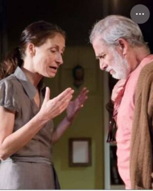 Amparo Noguera Instagram - EL PADRE.
La última vez que actuamos juntos, y la vida nos regaló ese otro extraño y hermoso espacio de complicidad que nos da el teatro.
Te abrazo siempre ahí donde estés.