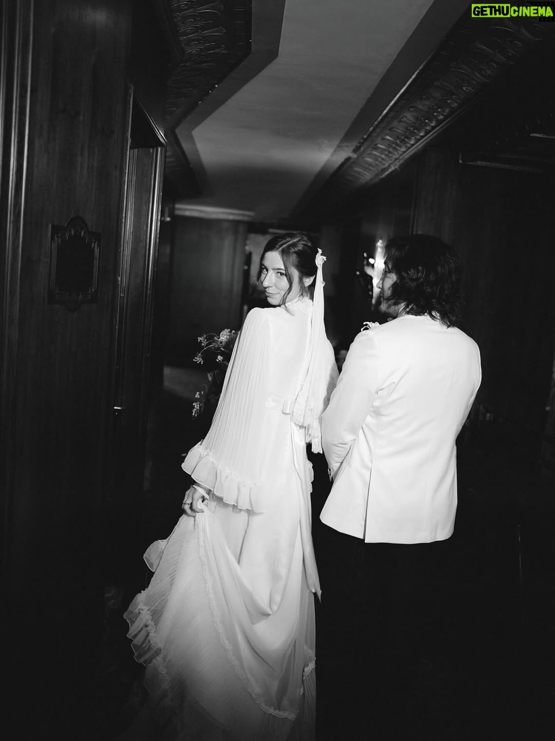 Amy Nelson - 1.5 Million Likes - The whole point is never clearer than when I’m with you.

9/20/2025