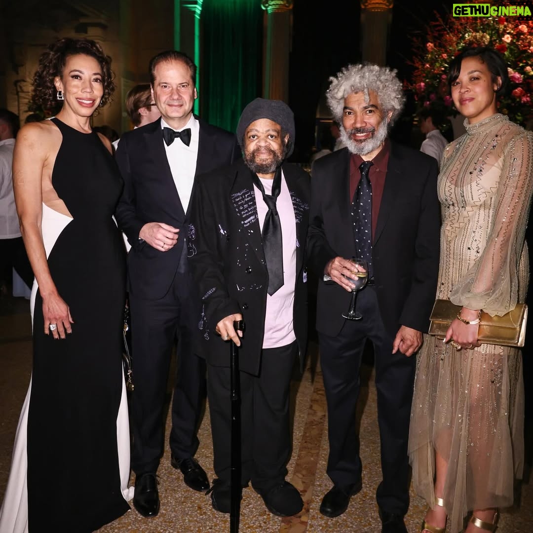 Amy Sherald - 7.1K Likes - Your favorite painter duo reporting for duty at the other Met Ball—the one where the art is the star.  The Met’s 27th Annual Art & Artist Gala. @metmuseum @jordanmcasteel
