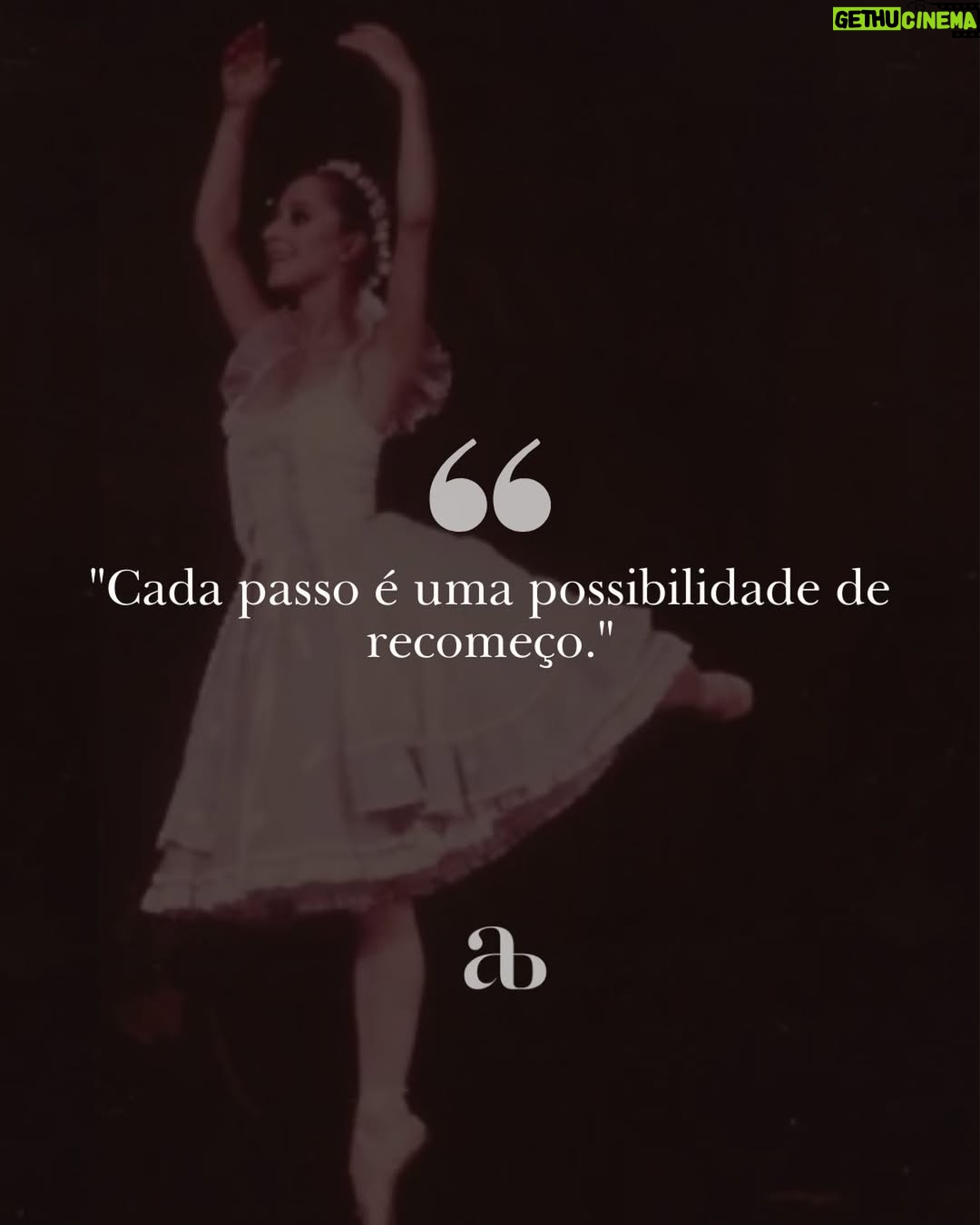 Ana Botafogo - 2.3K Likes - “Cada passo é uma possibilidade de recomeço.”

Já estamos quase nos despedindo de 2025, e desejo que 2026 nos convide a seguir dançando…
Com esperança no olhar, coragem no peito e beleza nos gestos.

Mesmo quando não houver música, que possamos escutar a nossa própria melodia interior. 🌷

Com carinho,
Ana Botafogo
💃🏻✨