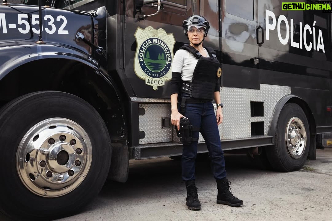 Ana Claudia Talancón - 15.6K Likes - Ya se maratonearon la segunda temporada de accidente ? Cuéntenme qué tal les pareció ?