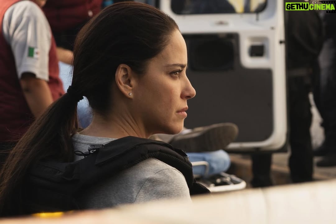 Ana Claudia Talancón - 15.6K Likes - Ya se maratonearon la segunda temporada de accidente ? Cuéntenme qué tal les pareció ?